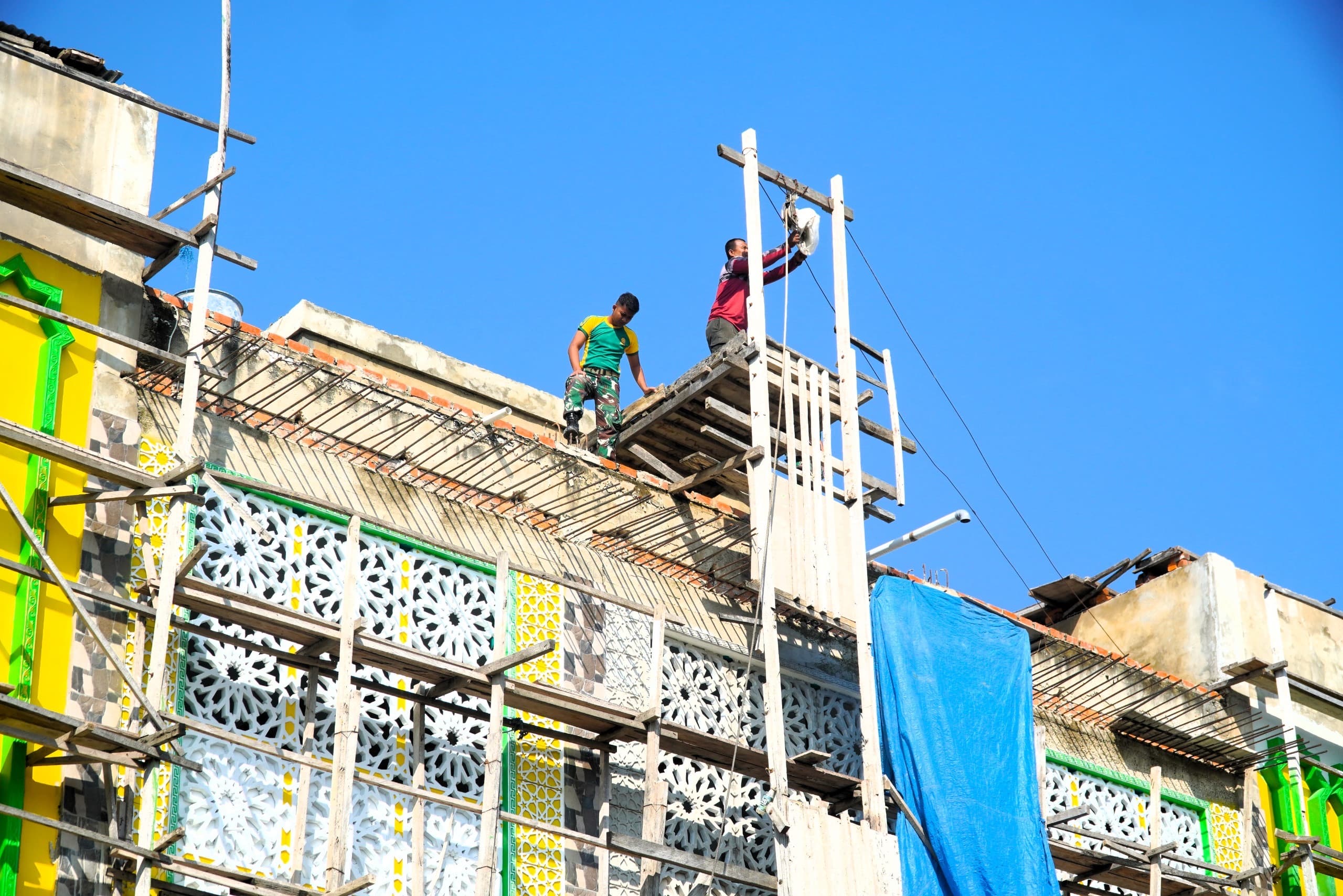 Satgas Pamtas RI-Malaysia Bangun Masjid di Perbatasan