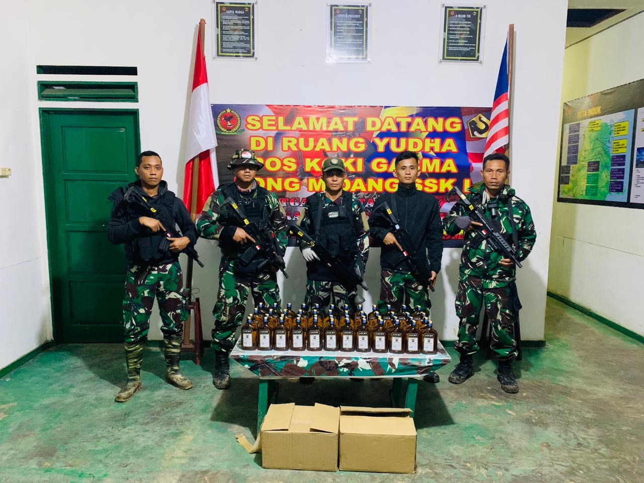 Satgas Yonzipur 8/SMG Gagalkan Dua Upaya Penyelundupan Miras di Perbatasan RI-Malaysia