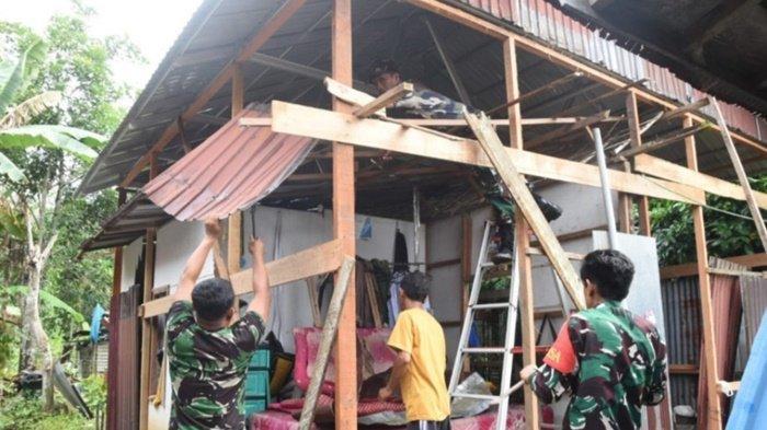 Rumahnya Dibedah, Petani Asal Desa Banua Kapayang HST Teteskan Air Mata