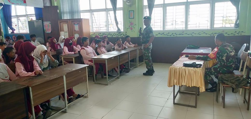 Sasar Pelajar SDN 011,Prajurit Kodim 0907/Trk Ajarkan Matematika Metode Gasing