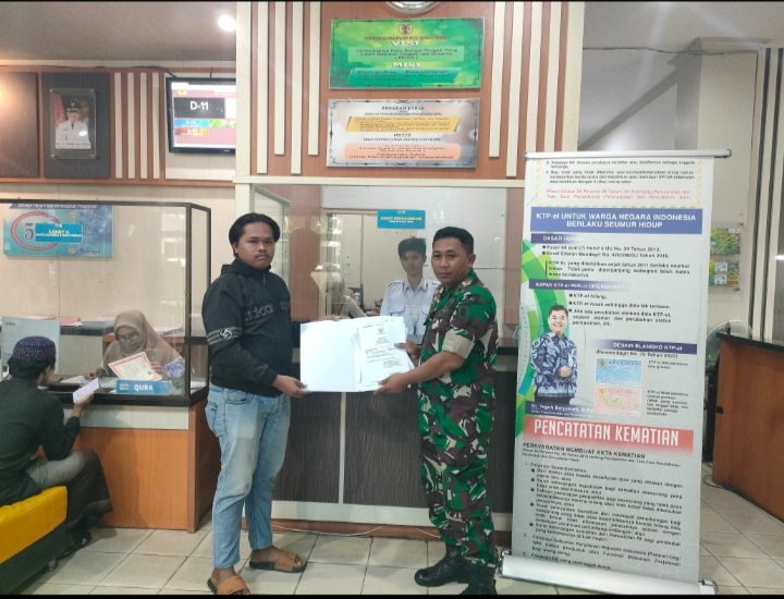 Warga Hulu Sungai Tengah Dimudahkan Urus Dokumen Kependudukan Berkat Pendampingan Babinsa