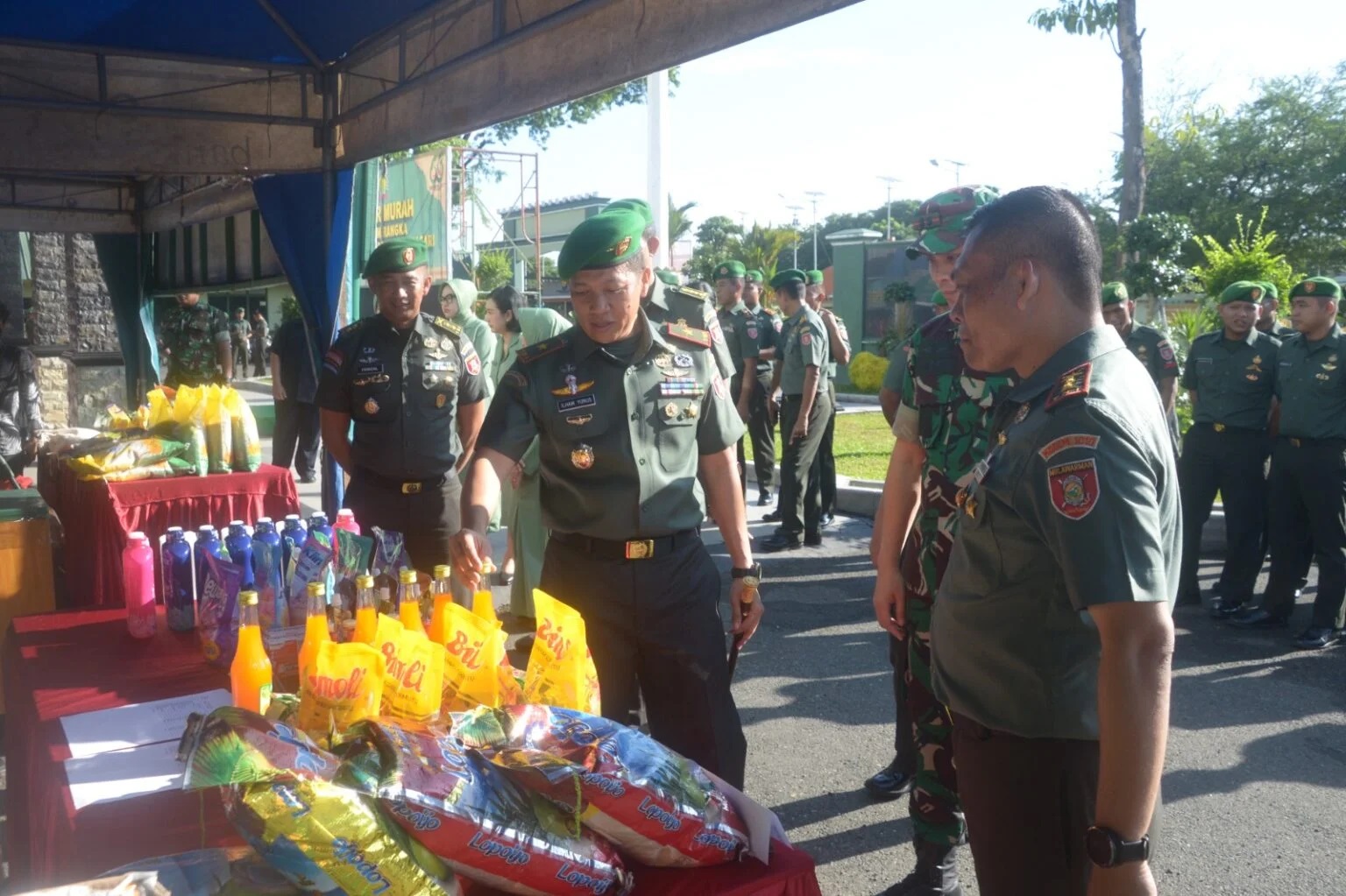 Wujudkan Kepedulian Terhadap Sesama, Kodim 1010/Tapin Buka Stand Pasar Murah