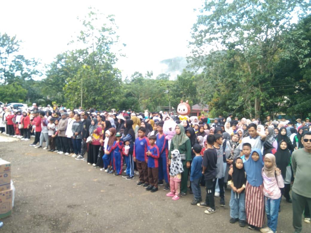 Babinsa Koramil 1008-01/Muara Uya Amankan Jalan Santai HUT Tabalong