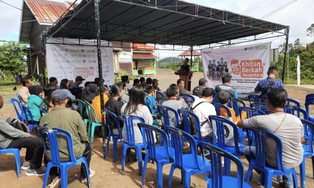 Batuud Koramil 03/Long Bagun Menghadiri Khitanan Massal