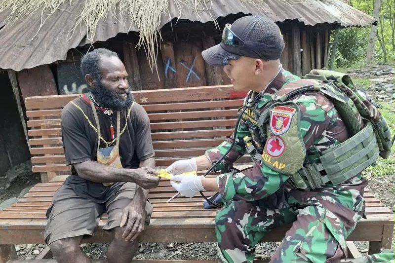 Wujudkan Kepedulian, Pos Karubaga Berikan Layanan Kesehatan Gratis