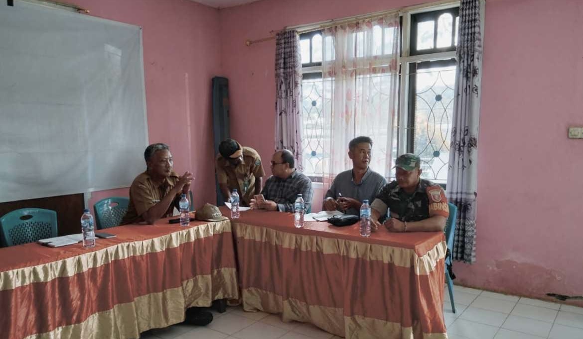 Babinsa Pos Ramil Salimbatu Hadiri Sosialisasi Optimalisasi Air Bersih PDAM di Desa Silvarahayu