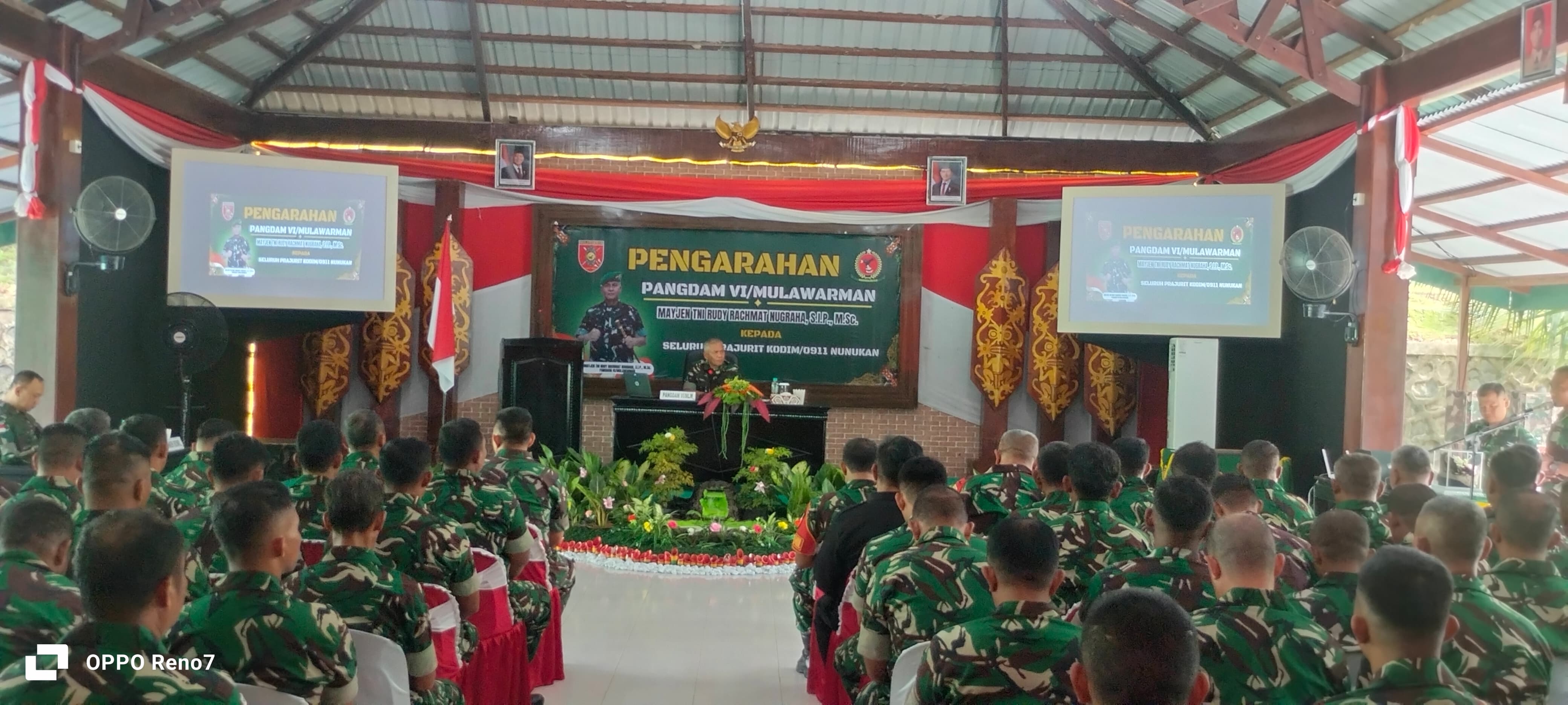 Pangdam VI/Mulawarman Tinjau Program Makanan Bergizi Gratis Dan Kesiapsiagaan Satuan Di Perbatasan RI-Malaysia