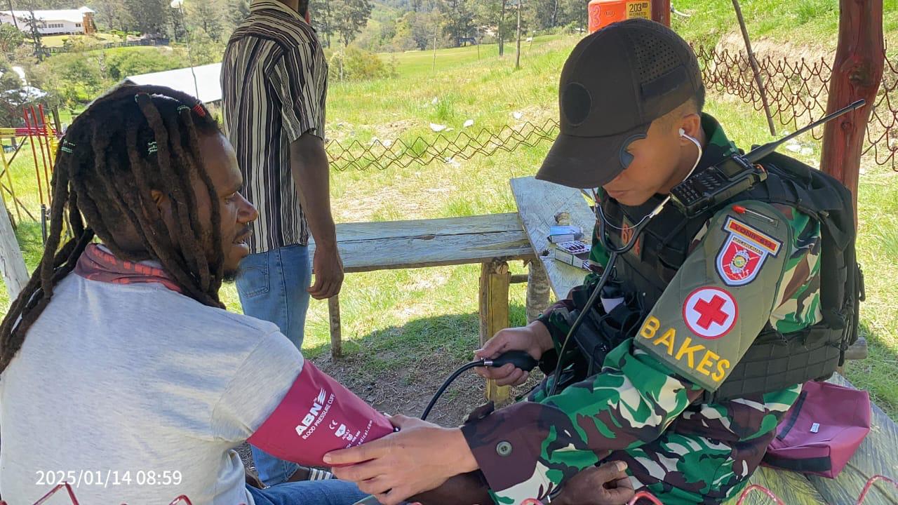 Pos Tima Satgas Yonif 614/RJP Gelar Pengobatan Gratis