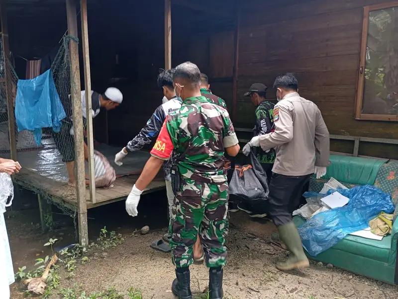 Babinsa Amparaya Bersama Tim Gabungan Berhasil Temukan Jenazah Kakek Samsuni di Danau