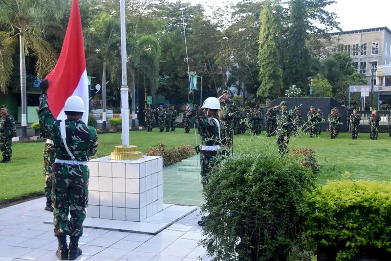 Gelar Upacara 17 an Kodim 1003/HSS Tingkatkan Intergitas dan Profesionalisme TNI