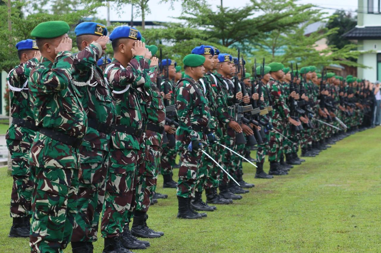 Gelar Upacara 17 Januari 2025, Danrem 092/Maharajalila : Mari Kita Sukseskan Program Pemerintah