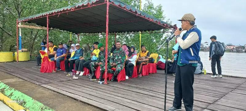 Babinsa Koramil 05/Sambaliung Bersama Pelajar Gelar Aksi Peduli Lingkungan.