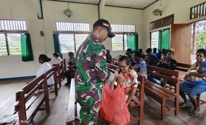 Pos Dabra Satgas Yonif 614/RJP Gelar Bakti Sosial di Memberamo Raya