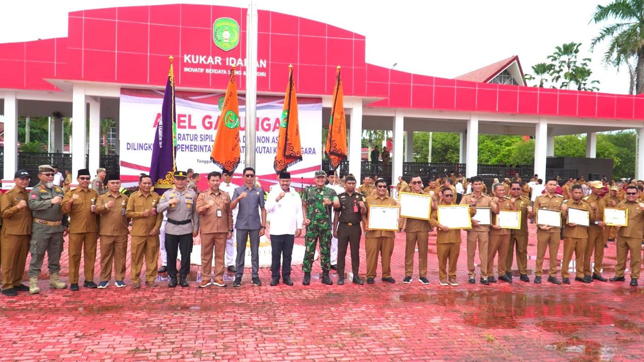 Dandim 0906/kkr Bersama Forkopimda Hadiri Apel Gabungan ASN Dan Non ASN Di Lingkungan Pemerintah Kabupaten Kukar