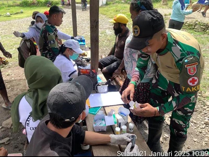 Kolaborasi Satgas Yonif 614/RJP Bersama Puskesmas Kanggime Gelar Pemeriksaan Kesehatan Gratis