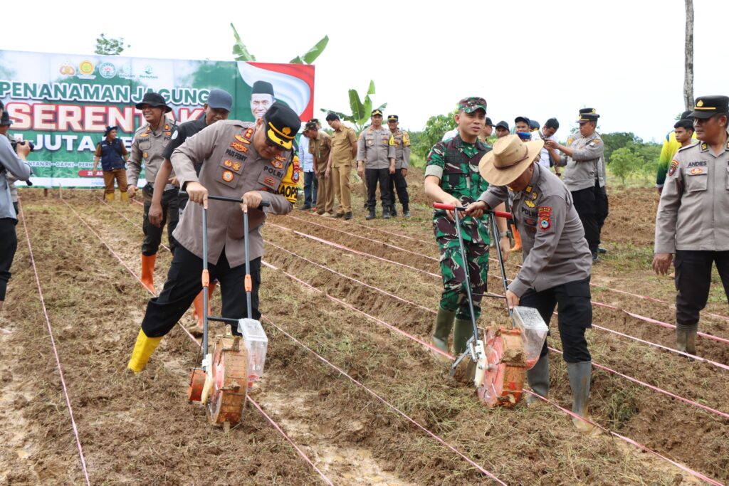 Dandim 1006/Banjar Dukung Tanam Jagung Serentak  1 Juta Hektar Bersama Polres Banjarbaru
