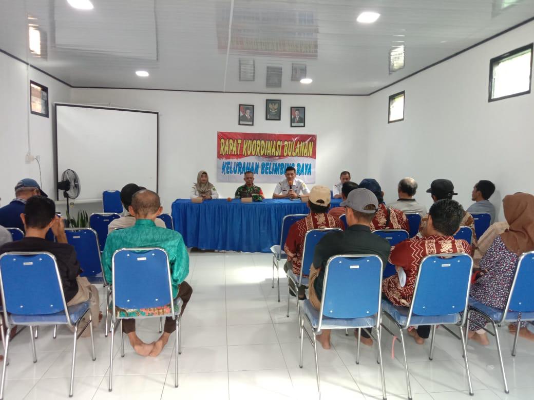 Rapat Bulanan Kelurahan Belimbing Raya: Lurah Apresiasi Peran Aktif Babinsa Sertu Riban