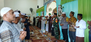 Anggota Babinsa Koramil 1022-07/Angsana Hadiri Peringatan Isra Mi’raj Nabi Muhammad SAW