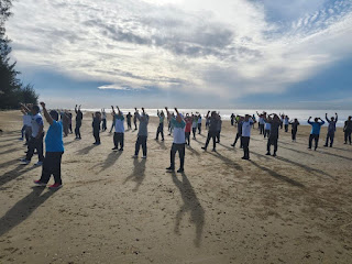 Pererat Silaturahmi, Babinsa Koramil 1022-07/Angsana Senam Bersama Masyarakat