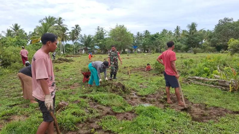 Babinsa Koramil Penajam Ciptakan Keakraban dengan Warga Binaan Melalui Komsos