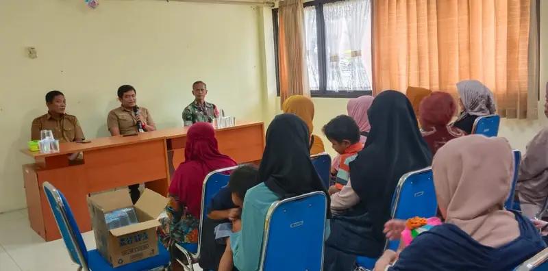 Babinsa Nenang Hadiri Sosialisasi Calon Pengguna Lapak Pasar