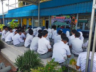 Babinsa Koramil 02/Banjarmasin Selatan Berikan Sosialisasi Penerimaan Tamtama PK TNI AD Tahun 2025 di SMA N 9 Banjarmasin