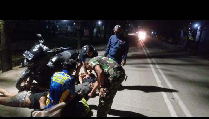 Babinsa Sukses Gagalkan Aksi Pencurian Kabel Telkom dan Tangkap 4 Orang Pelaku