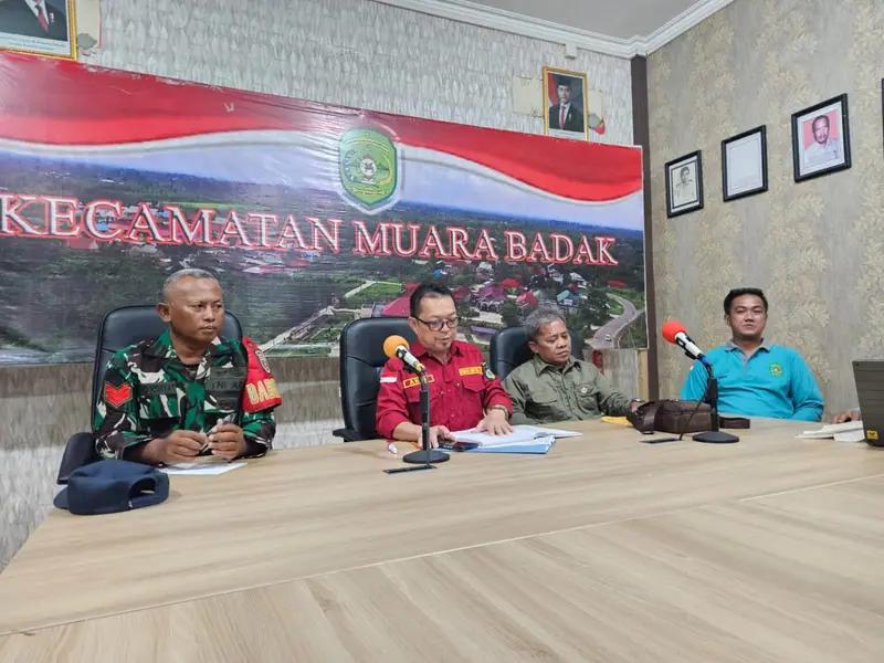 Babinsa Desa Badak Mekar Hadiri Mediasi Sengketa Lahan di Wilayah Binaan