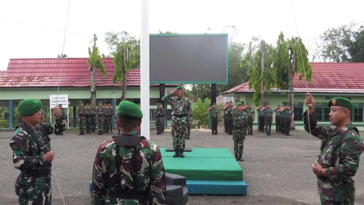 Upacara Bendera Kodim 1008/Tabalong: Tumbuhkan Semangat Kebersamaan