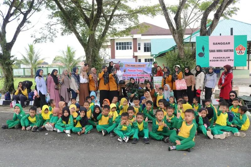 Ingin Mengenal Dekat Dengan TNI, Anak-Anak TK ABA 3 Waru Kunjungi Kodim 0913/PPU