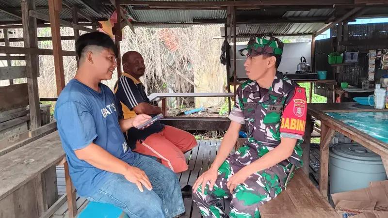 Babinsa Koramil 1005-07/Alalak Jalin Keakraban dengan Warga Binaan Melalui Komsos