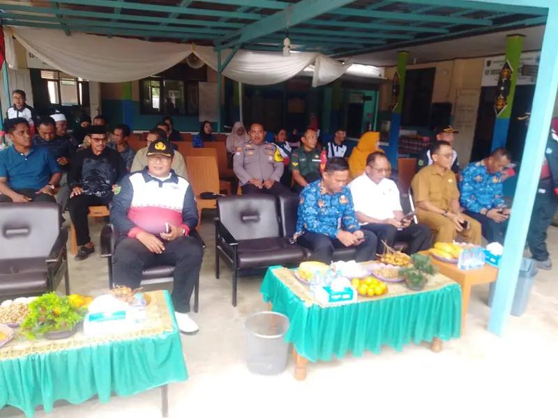 Jaring Bibit Berbakat, Babinsa Koramil 10/Batu Putih Hadiri Pembukaan Porseni Tingkat SD