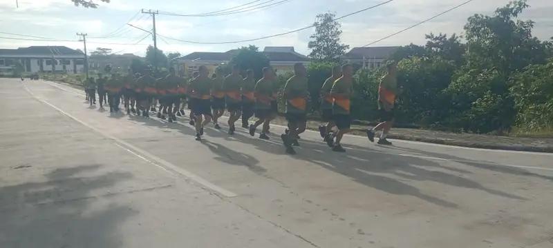 Ok Yeees, Prajurit Kodim 0913/PPU Laksanakan Lari Pagi Untuk Jaga Stamina Tetap Prima