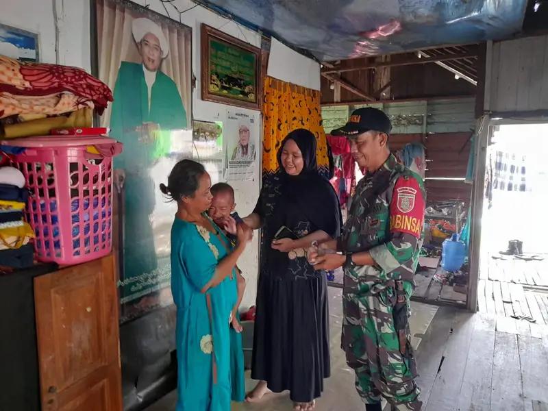 Babinsa 1005-08/Anjir Muara: Garda Terdepan Mengatasi Stunting di Wilayah Binaan