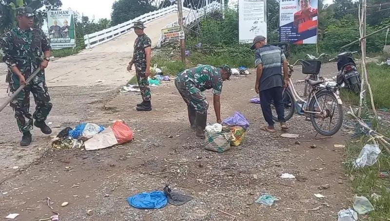 Koramil 1005-09/Anjir Pasar: Garda Terdepan dalam Mencegah Banjir dan Wabah Penyakit