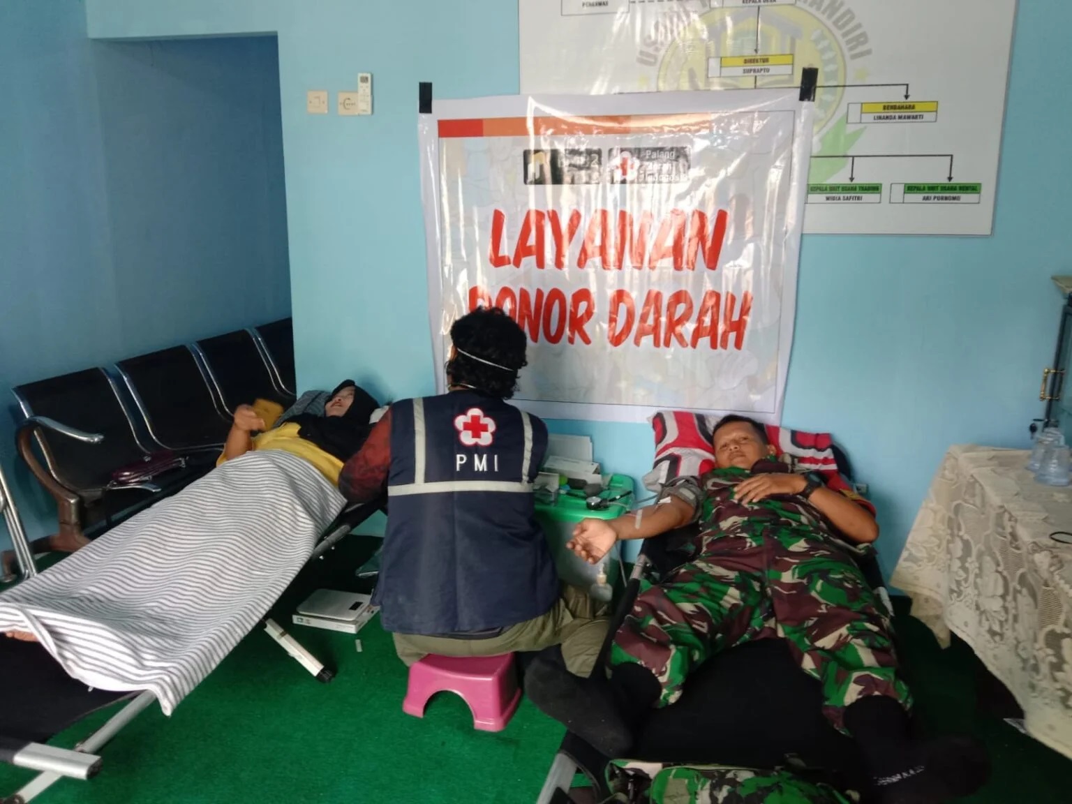 Aksi Babinsa Koramil 1010-03/Tapin Selatan dalam Kegiatan Bakti Sosial Donor Darah