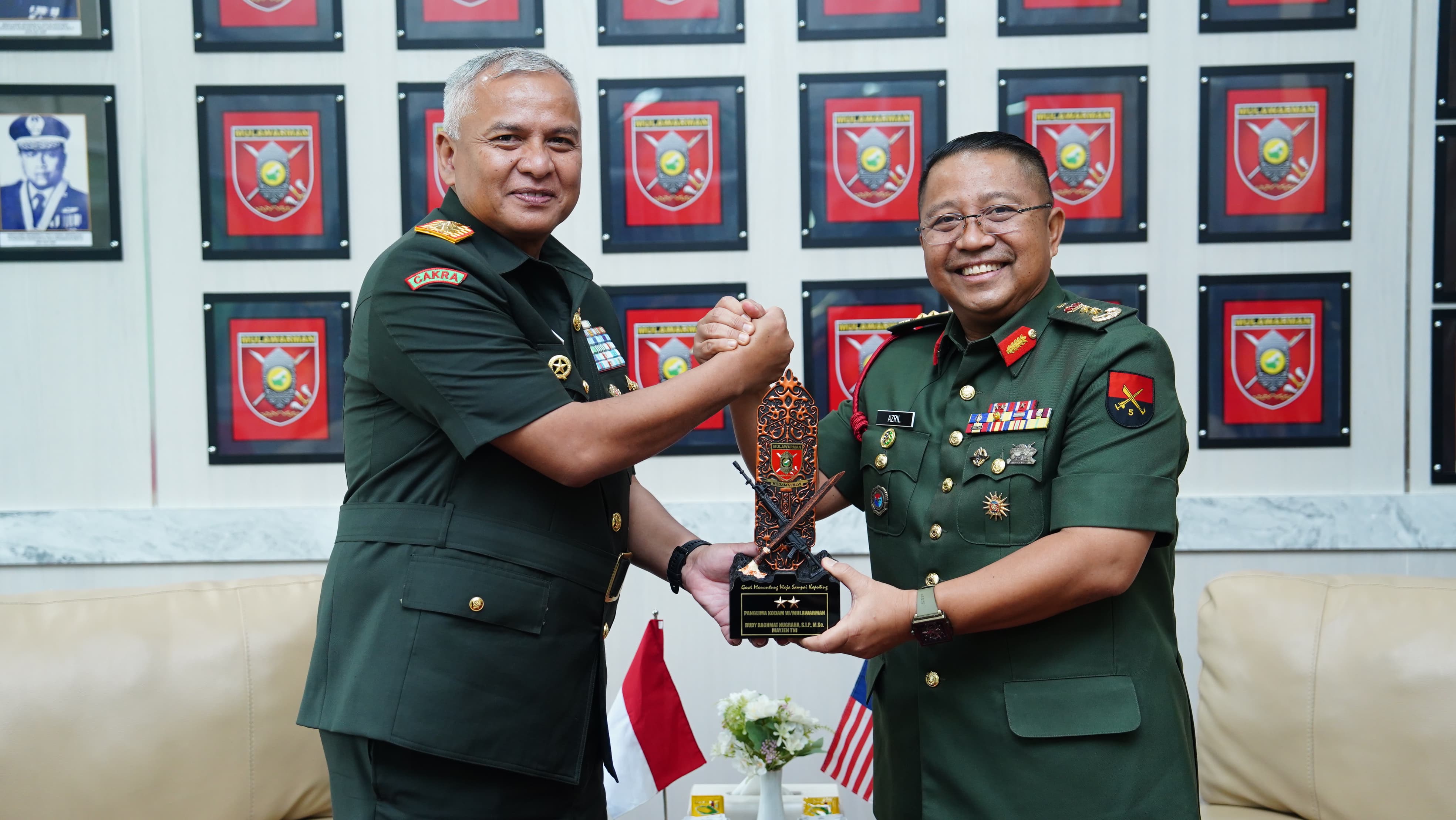 Panglima 5 Divisyen Tentera Darat Malaysia Beserta Rombongan Laksanakan Kunjungan Kehormatan ke Kodam VI/Mulawarman