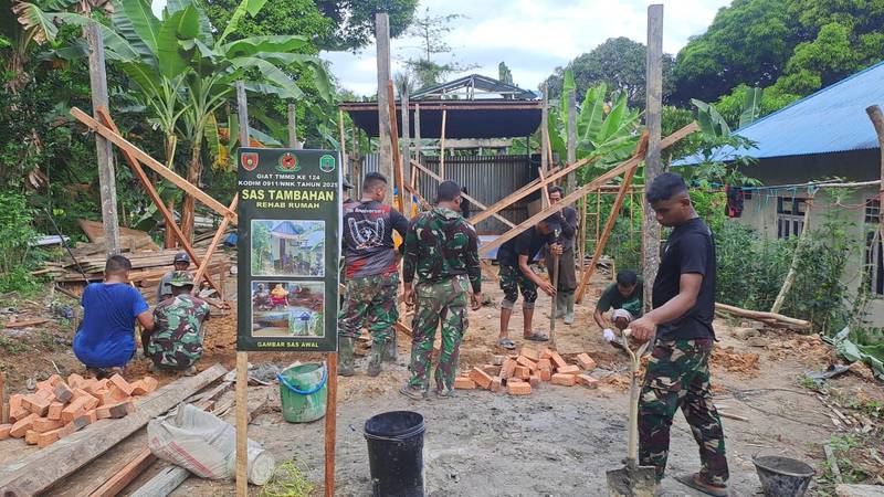 Satgas TMMD Nunukan: Ketersediaan Material Kunci Kelancaran Rehabilitasi Rumah Warga
