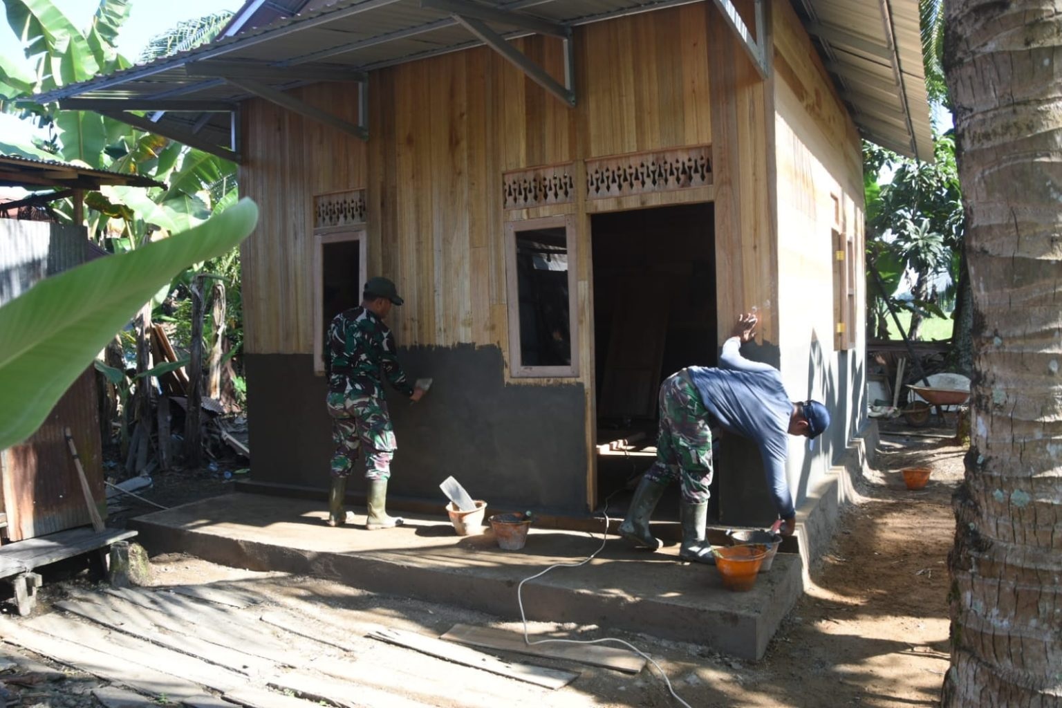 TNI Bangun Harapan untuk Janda Lanjut Usia di Hulu Sungai Tengah Melalui Program TMMD