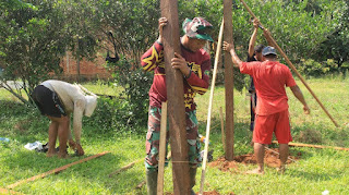Semangat Gotong Royong Warga Gunung Melati Bangun Tower Air Bersama Satgas TMMD Ke-124 Kodim 1009/Tla