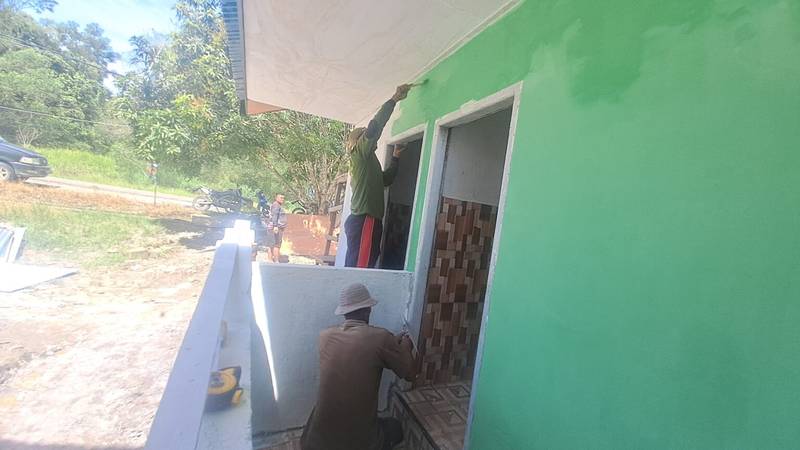 Memperindah Dengan Semangat Pengabdian: Tujuan Pengecatan MCK dan Masjid TMMD Nunukan