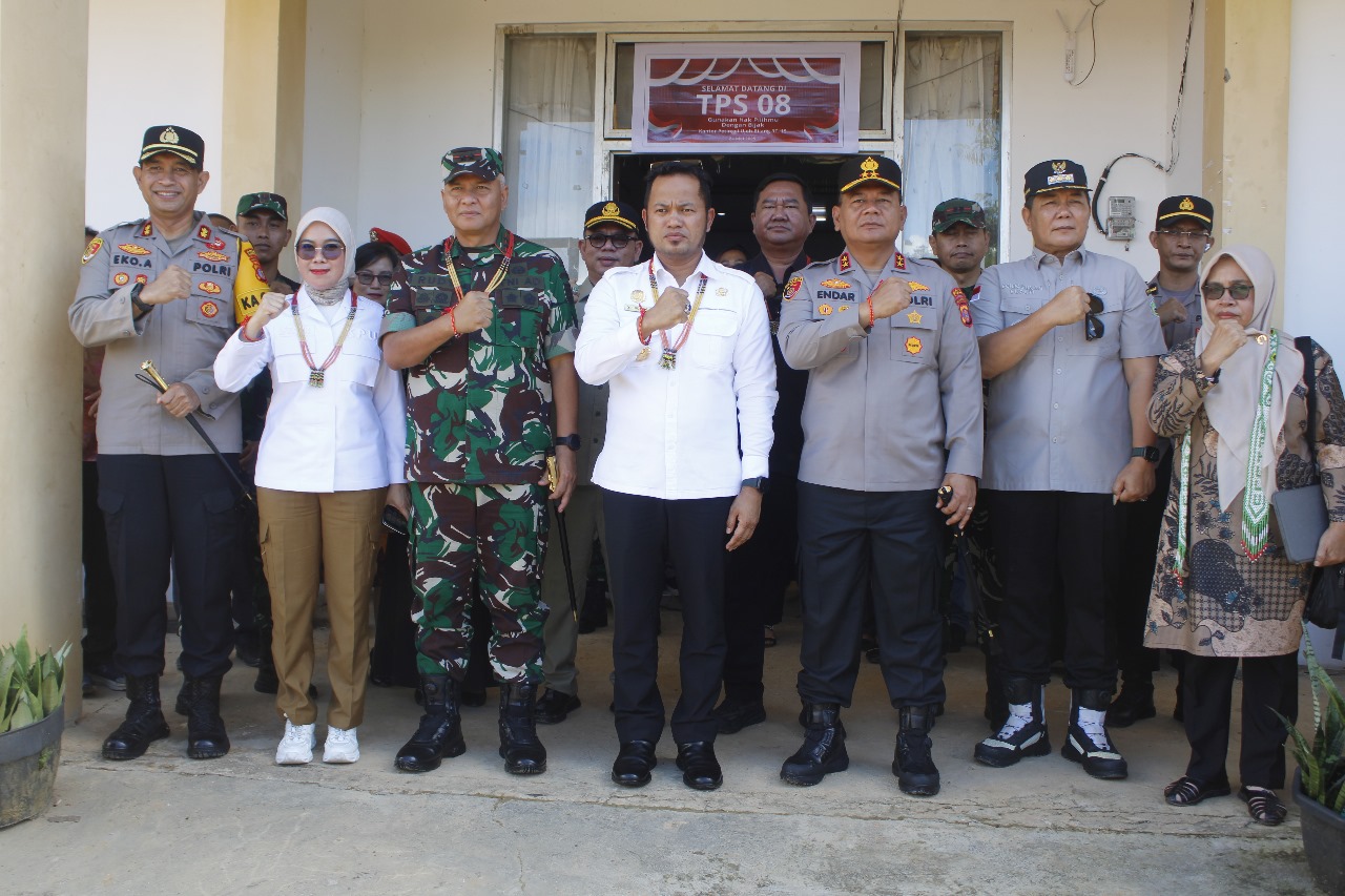Pangdam VI/Mulawarman Dampingi Gubernur Kaltim dalam Kunjungan Kerja ke Kabupaten Mahakam Ulu