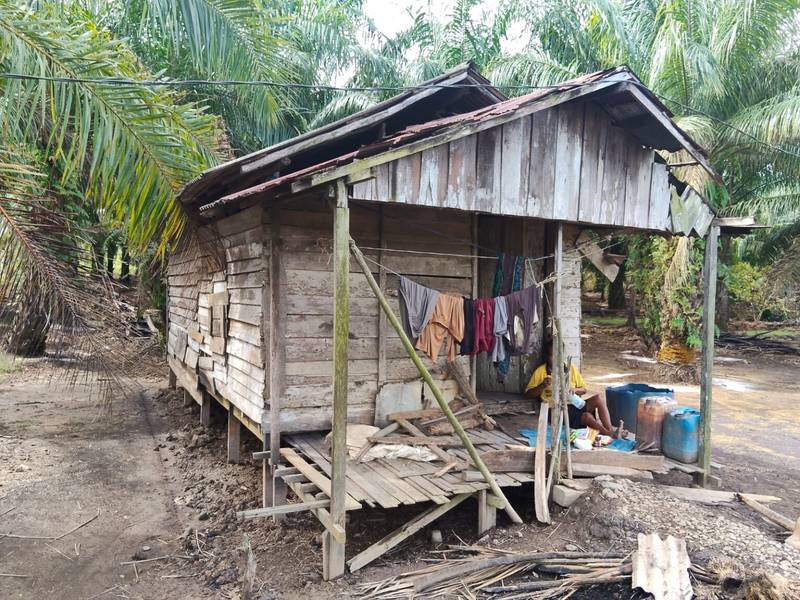 Wujudkan Peduli Terhadap Warga, Aksi Babinsa Koramil 1006-03/SE Perlu Diapresiasi