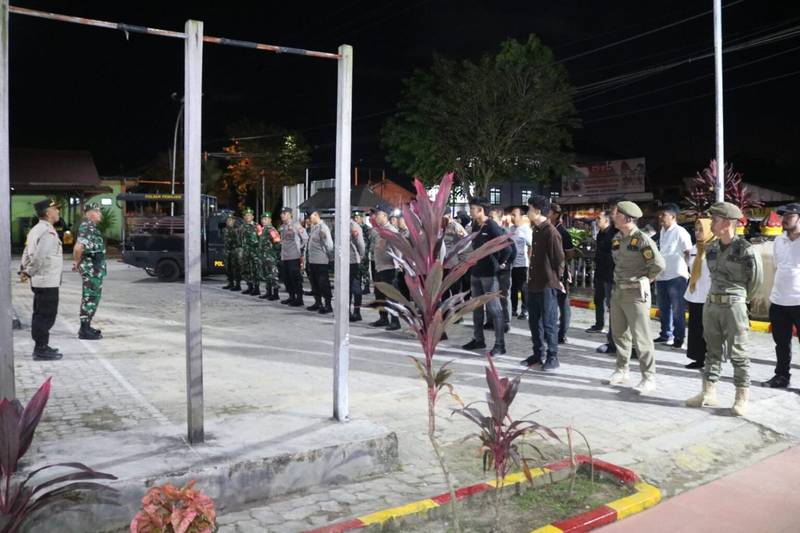 Sambut Hari Raya Idul Adha , Koramil Bersama Polsek Dan Kecamatan Penajam Apel Pengamanan