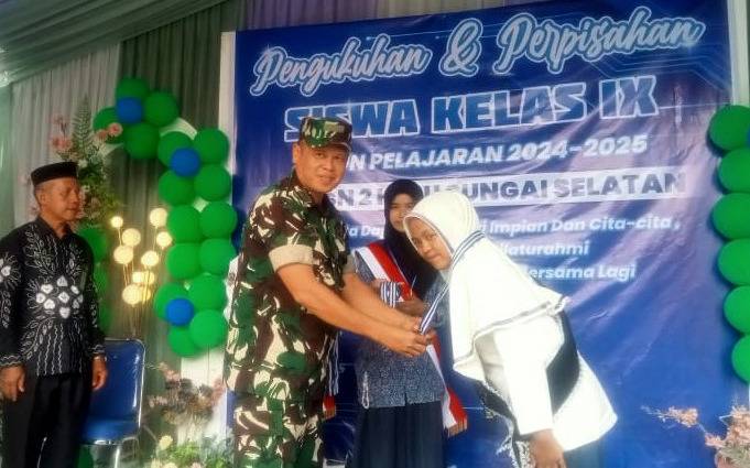 Dukungan Babinsa Koramil 1003-06/Simpur Untuk Pendidikan, Meningkatkan Kualitas Generasi Muda