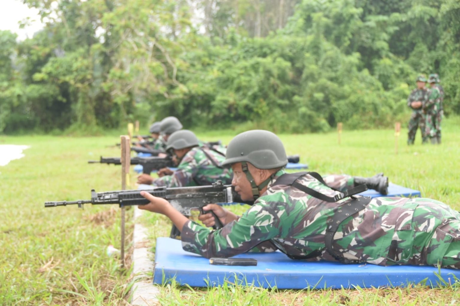 Tingkatkan Profesionalisme Prajurit, Kodim 1002/HST Laksanakan Latihan Menembak Rutin