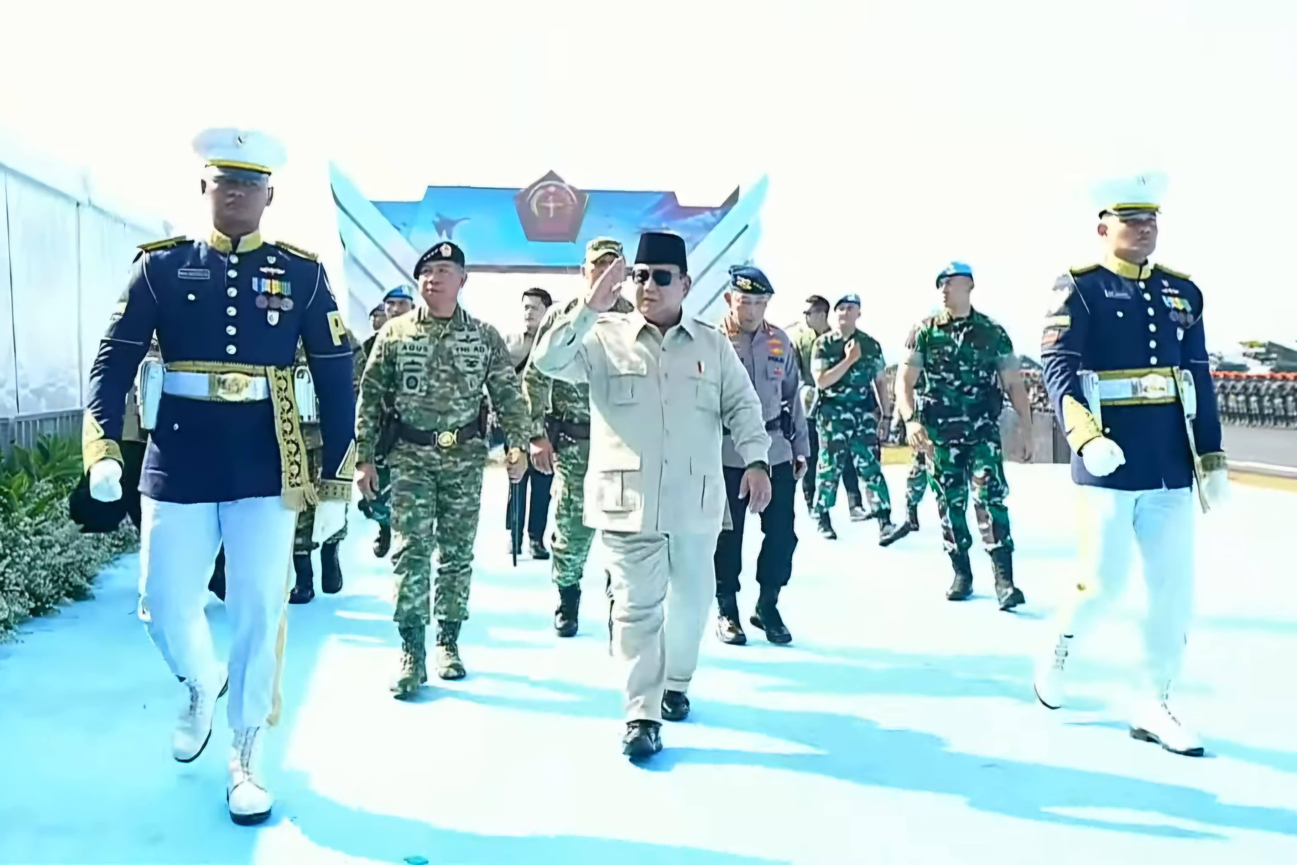 Pangdam VI/Mulawarman Hadiri Upacara Gelar Pasukan Operasional dan Kehormatan Militer di Pusdiklatpassus