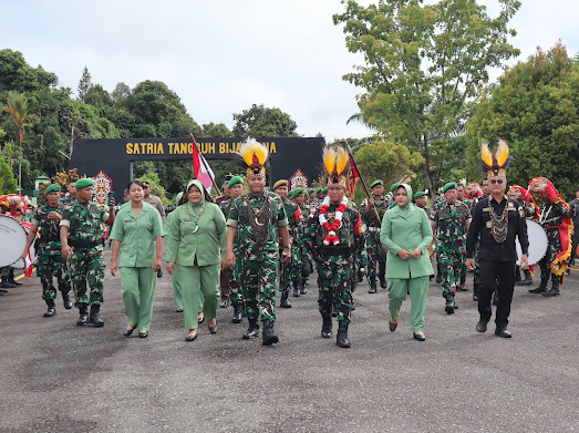 Pangdam VI/Mulawarman: Prajurit Harus Hadir Membawa Rasa Aman bagi Masyarakat Perbatasan