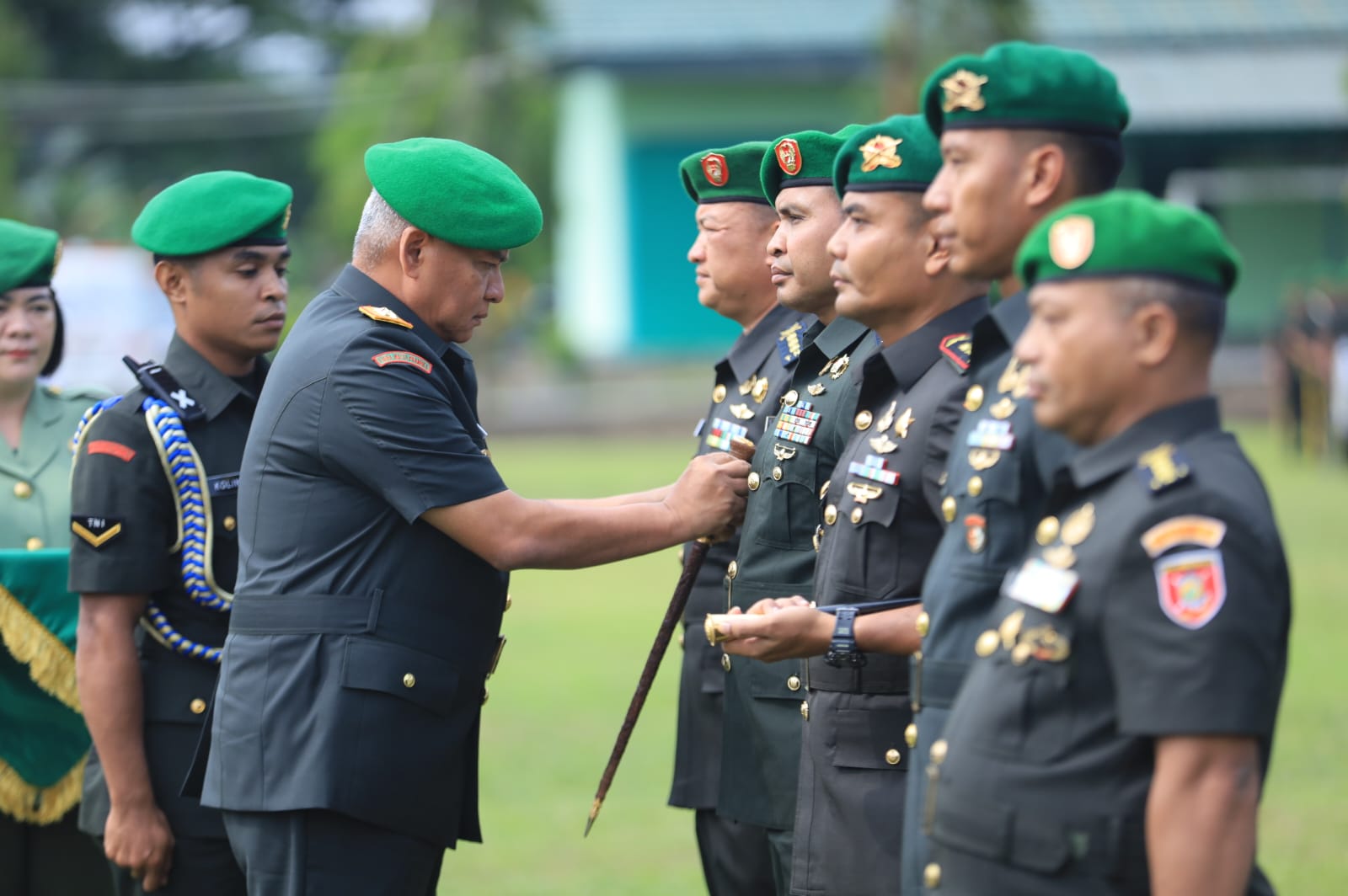 Kodam VI/Mulawarman Gelar Sertijab Pejabat Utama dan Tradisi Militer di Markas Awang Long