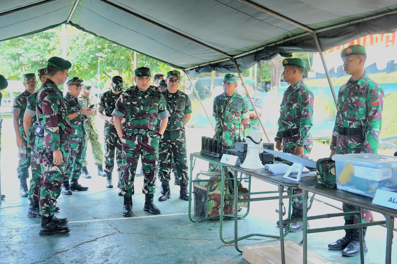 Kasdam VI/Mulawarman Tinjau Kesiapan Yonzipur 17/Ananta Dharma Jelang Penugasan Bantuan Pasca Bencana di Aceh